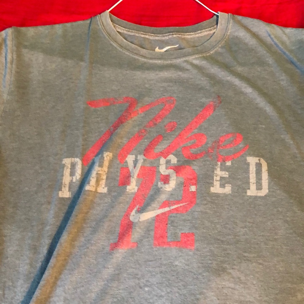Nike retro Tee
